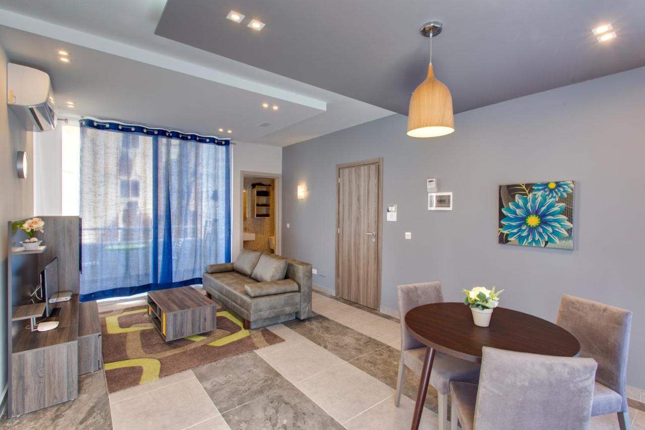 סליאמה Chalet Apartments מראה חיצוני תמונה