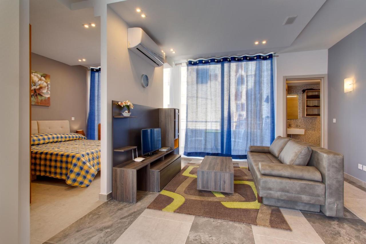 סליאמה Chalet Apartments מראה חיצוני תמונה